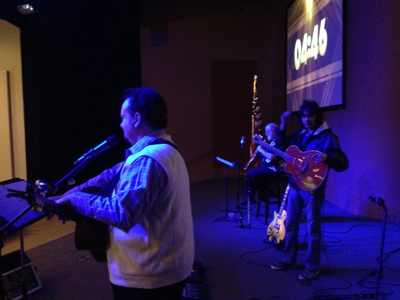 music & worship during contemporary refresh services